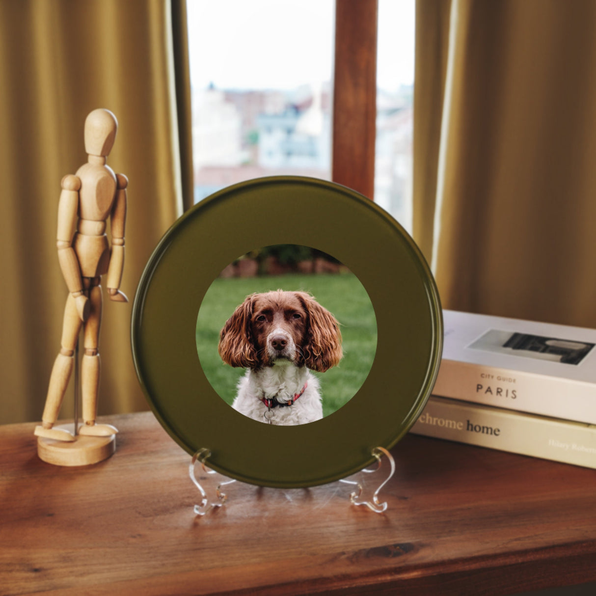 a picture of a dog in a picture frame